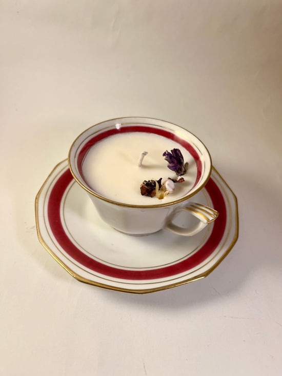 Tasse anglaise en porcelaine